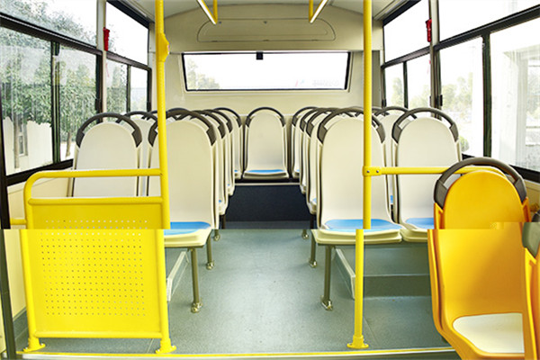 华新HM6780CFD5X公交车(柴油国五19-33座)