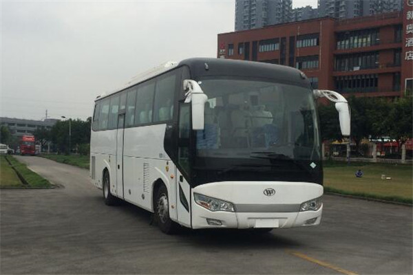 宏远KMT6118HN5客车(天然气国五24-50座)