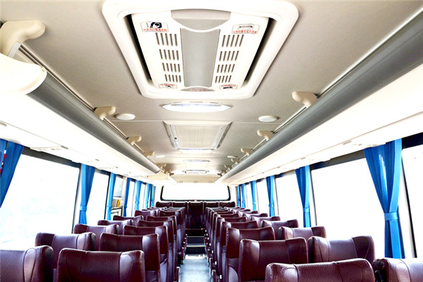 宏远KMT6119HBEV客车(纯电动24-50座)