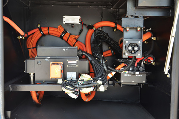 宏远KMT6119HBEV客车(纯电动24-50座)