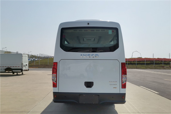 南京依维柯NJ6606LCA1客车(柴油国六10-17座)