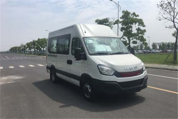 南京依维柯NJ6576ECMJ多用途轻客(柴油国六5-9座)