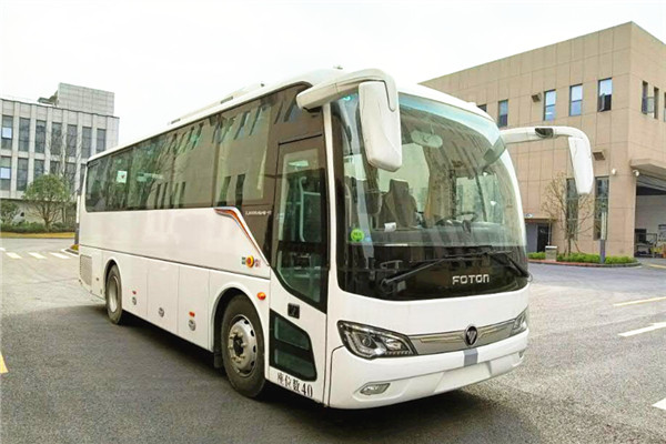 福田欧辉BJ6906U6AHB-N1客车(柴油国六24-40座)