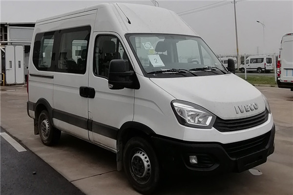 南京依维柯NJ6506ECM多用途轻客(柴油国六5-7座)