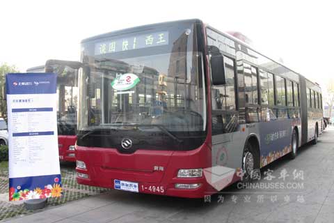 装配上柴天然气发动机的丹东黄海客车