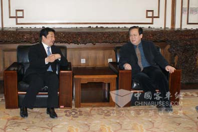 潍柴谭旭光与清华校长顾秉林