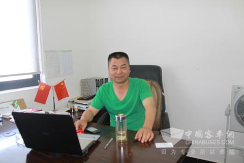 湖州康达公交副总经理潘毅勇